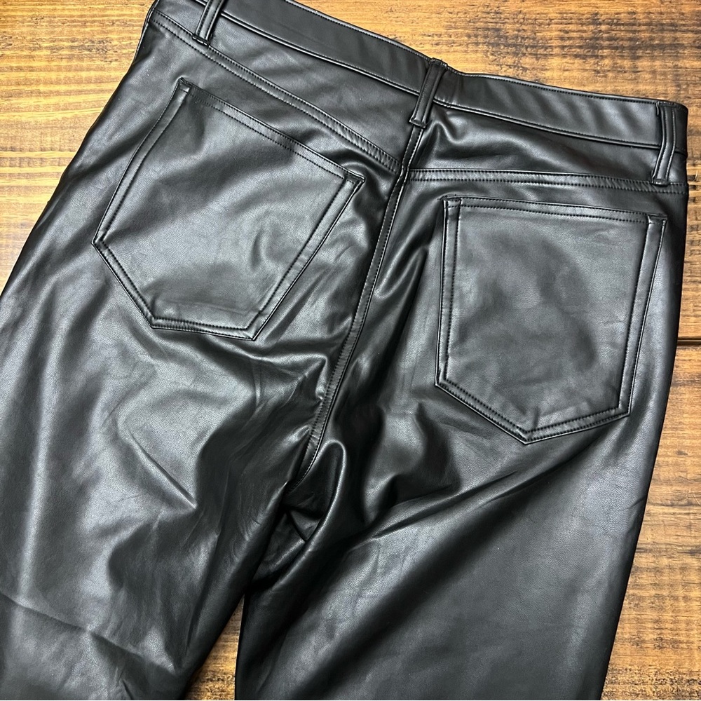 Abercrombie & Fitch Vegan Leather High Rise Skinny Pants - Picture 8 of 10
